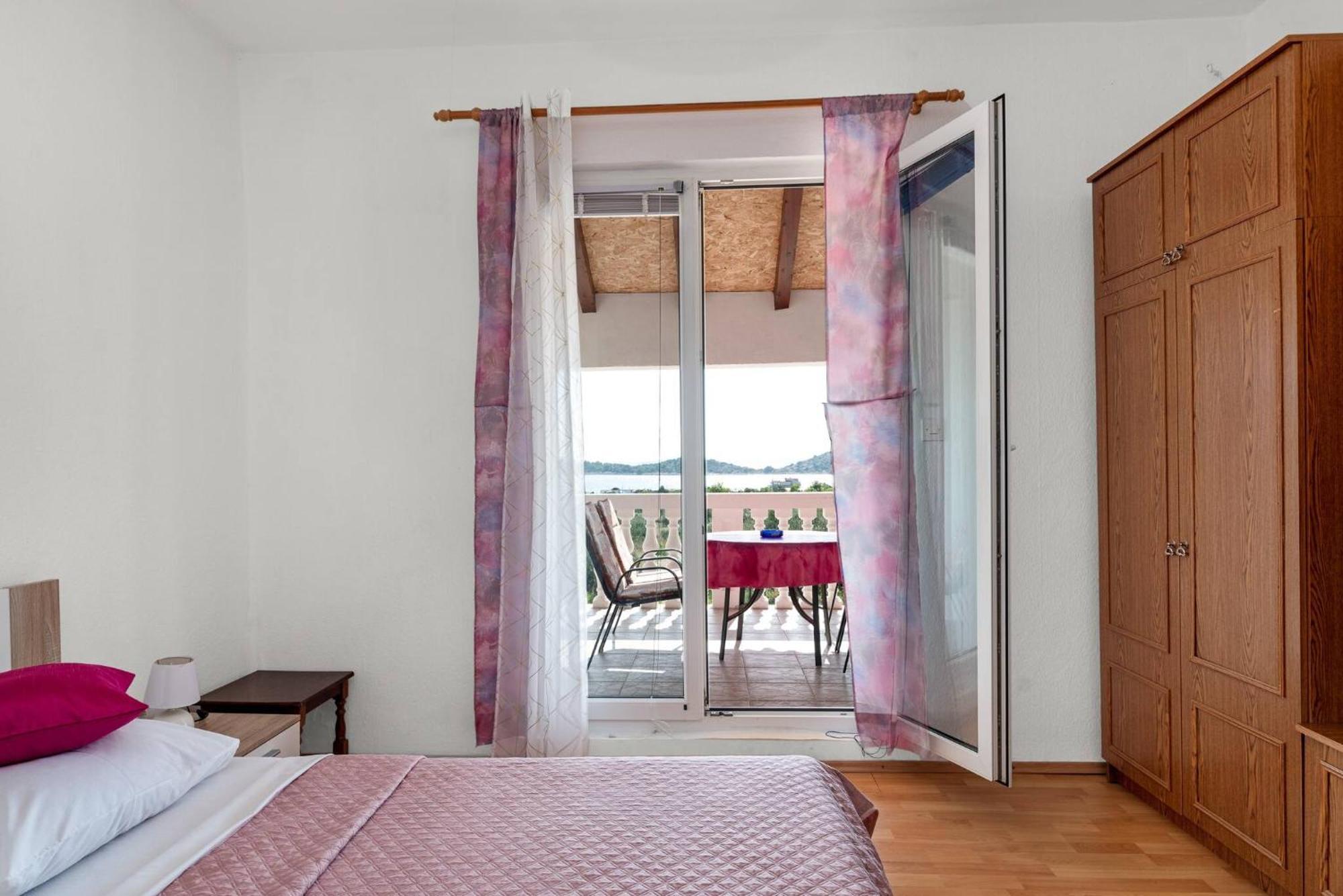 Apartment Lara Tribalj المظهر الخارجي الصورة